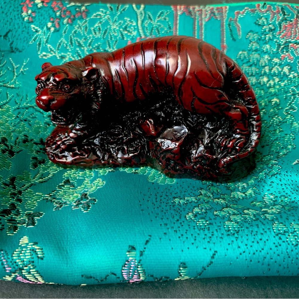 Feng Shui Tiger Statue in Mahogany Color; Resin. NEW. Chinese Zodiac Astrology
